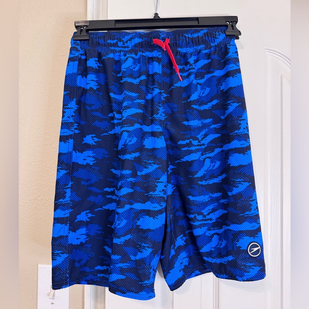 Boy Speedo Blue Camo Athletic Shorts with Red Drawstring size XL (18/20) NWOT